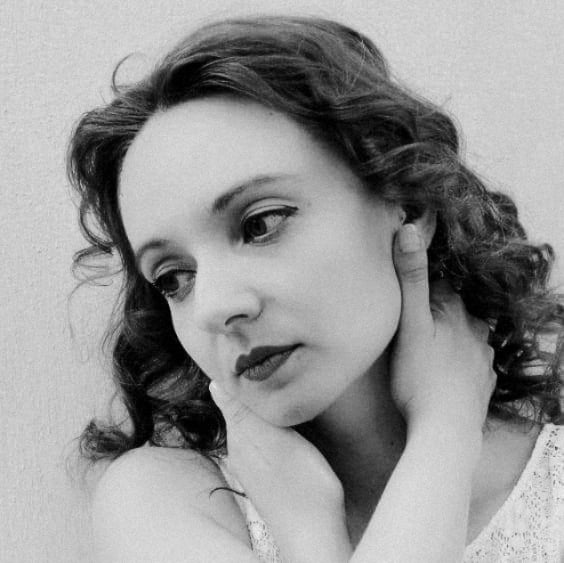 Μαντώ η Ηρωίδα της Μυκόνου"σε σκηνοθεσία Μενέλαου Τζαβέλλα | BriefingNews